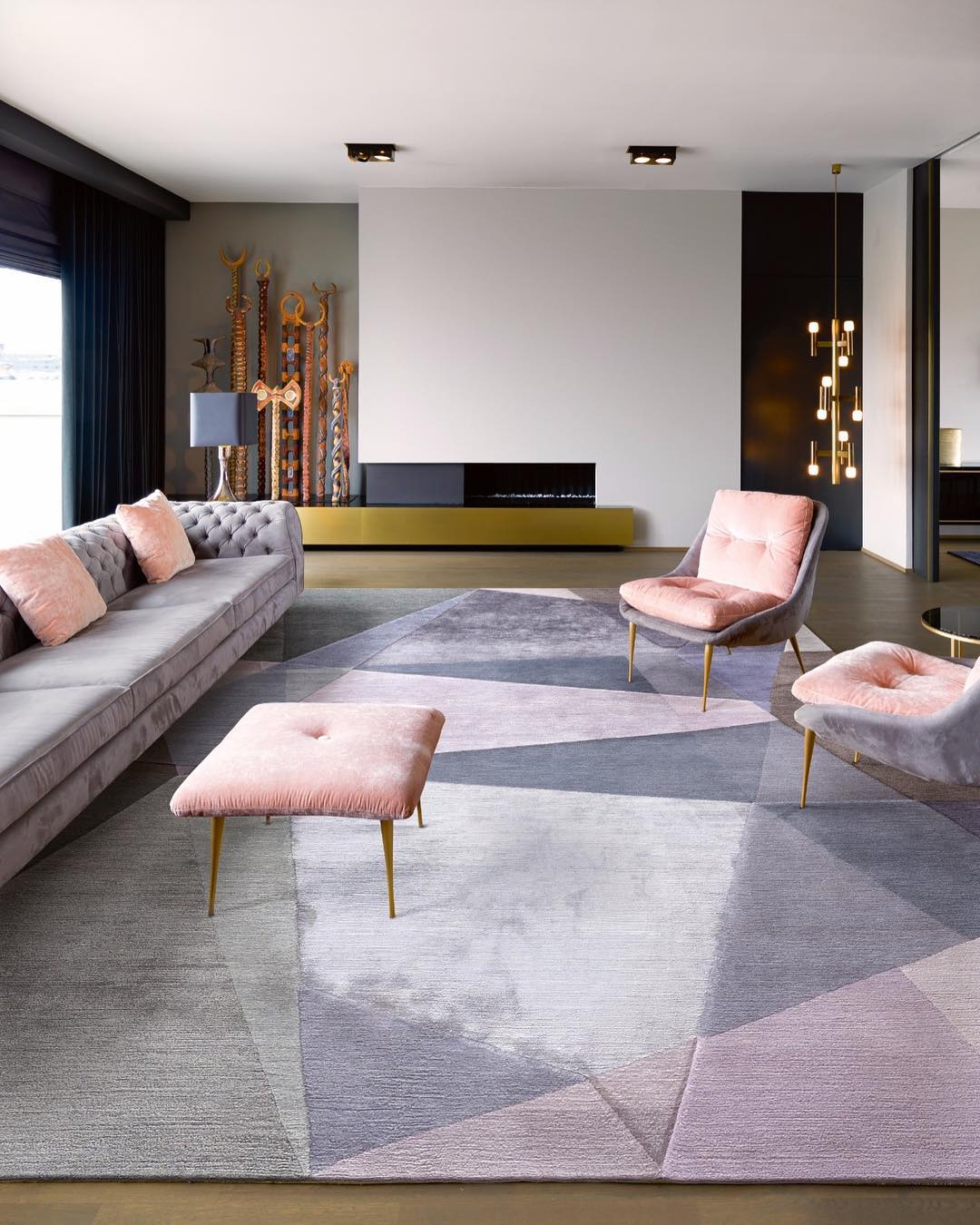 Дорогой дизайнерский ковер компании Rug Star