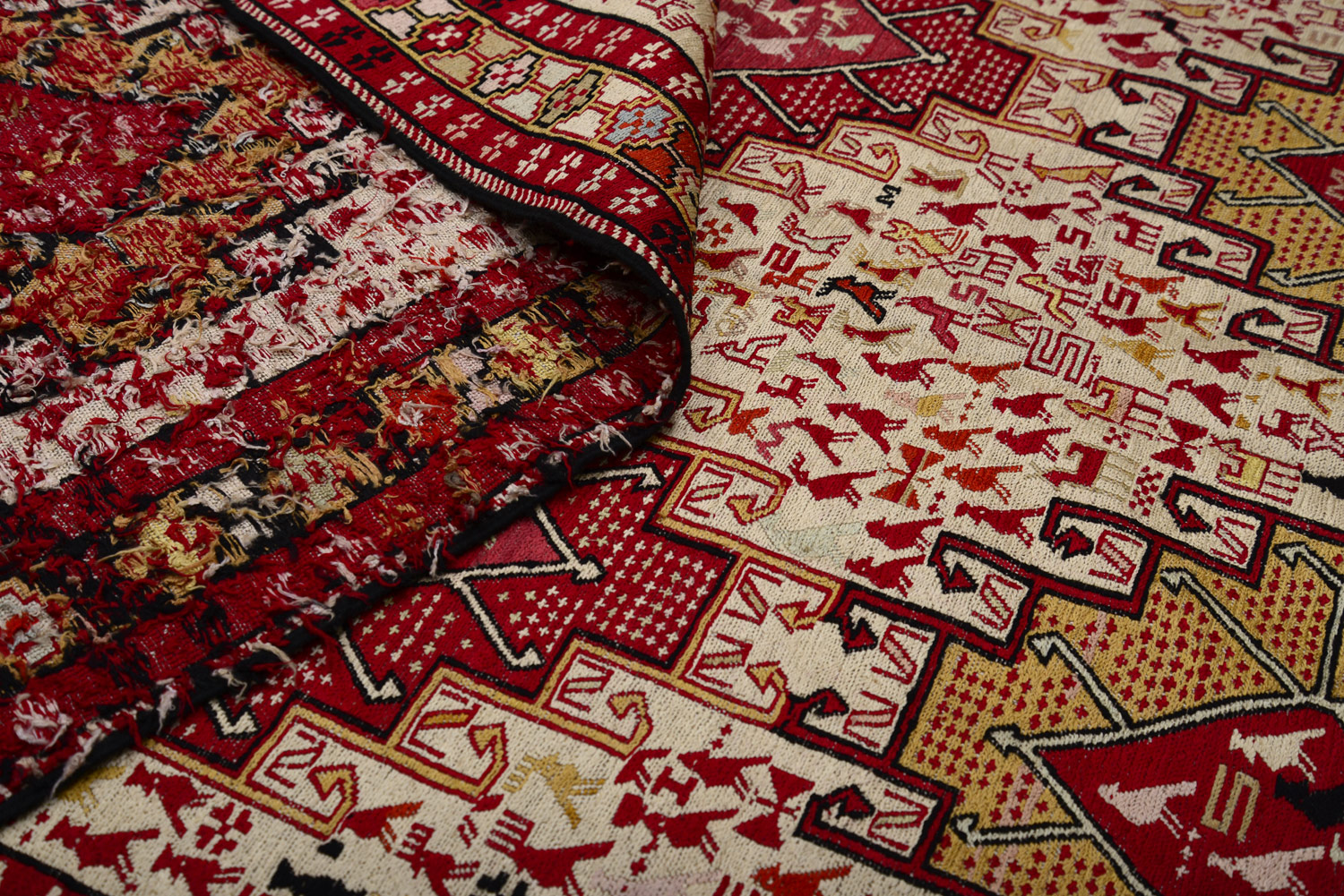 Иранский шелковый сумах