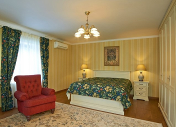 Пример использования схемы 3 в интерьере спальни